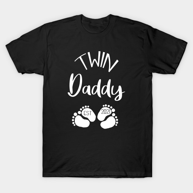 Twin Daddy 2021 T-Shirt by Die Designwerkstatt